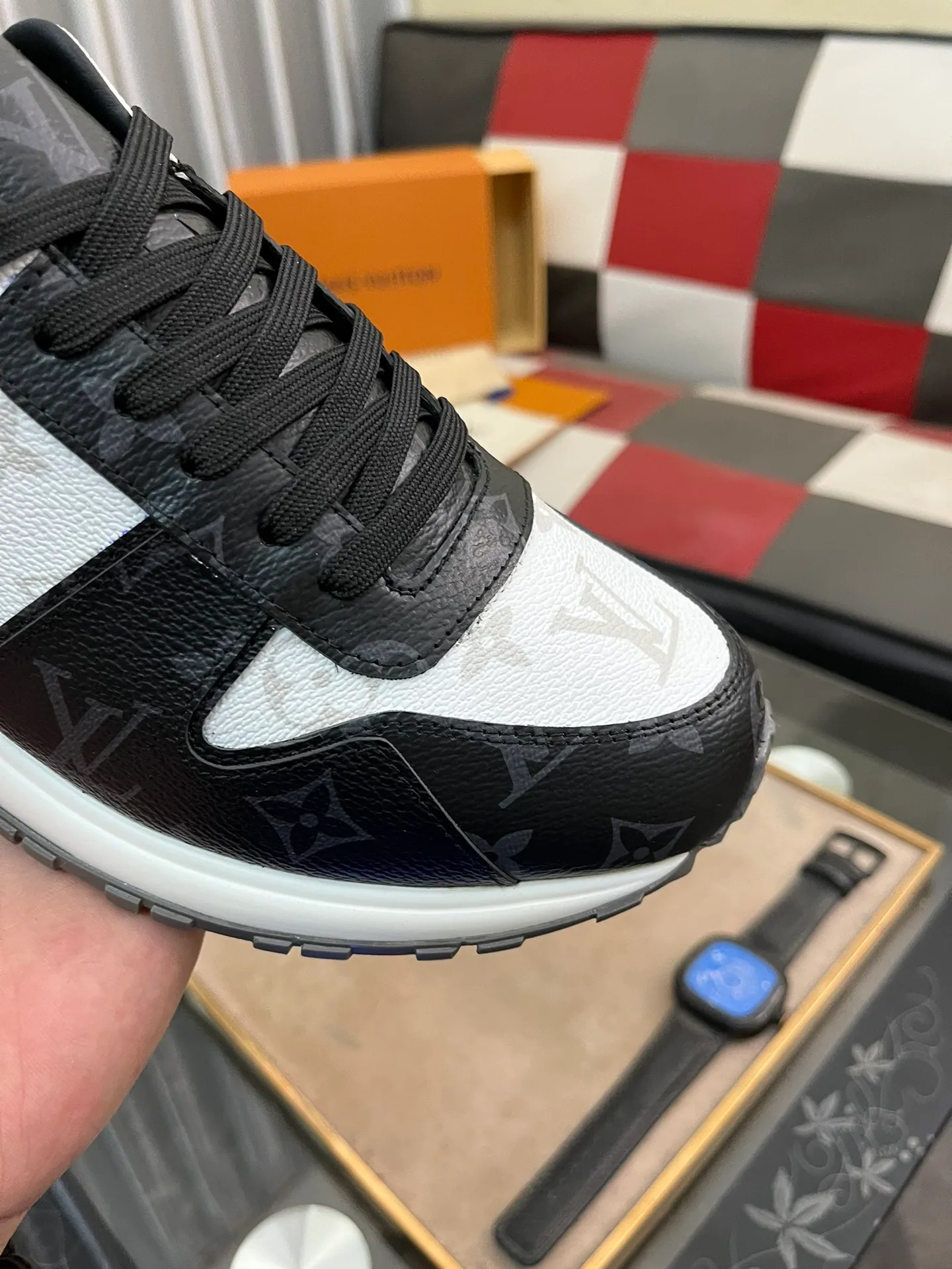 Men's shoes 💰540⌚️⌚️LV Louis Vuitton. The latest fashionable casual shoes are popular in physical stores. New spring and summer comfortable imported custom original cowhide, unique jacquard fabric element design. With sheepskin lining, Lv original base, [sun][sun] high-end packaging and high quality💪Details determine quality, code number 38-44